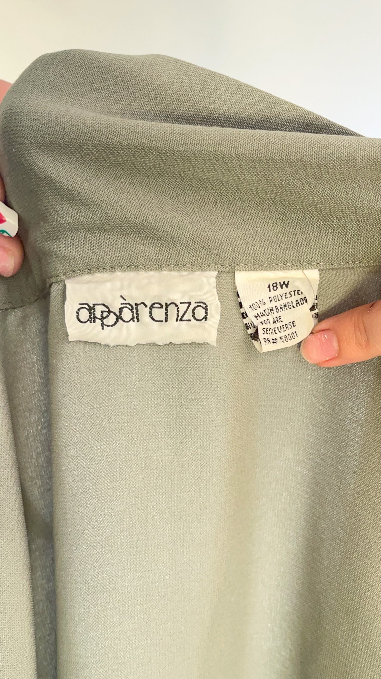 90s Sage Green Short Sleeve Button Up (XL)