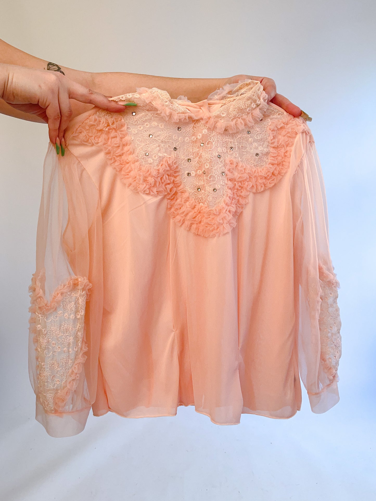 M/L 1940s/50s Pink Embellished Heart Balloon Sleeve Nylon Blouse