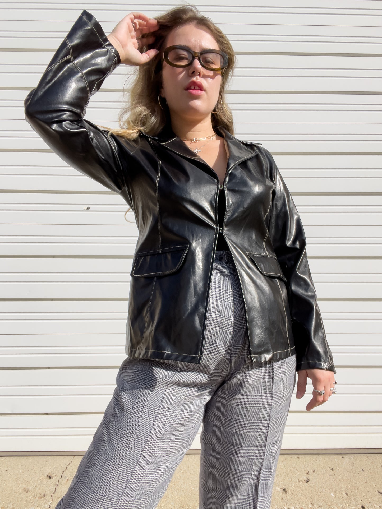 90s Faux Leather Blazer w/ Contrast Stitching (M)