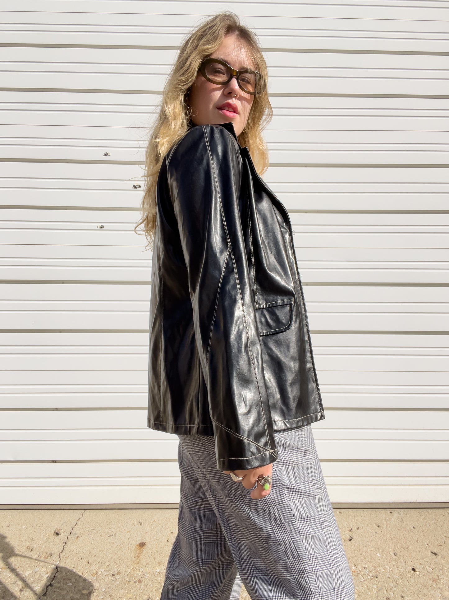 90s Faux Leather Blazer w/ Contrast Stitching (M)