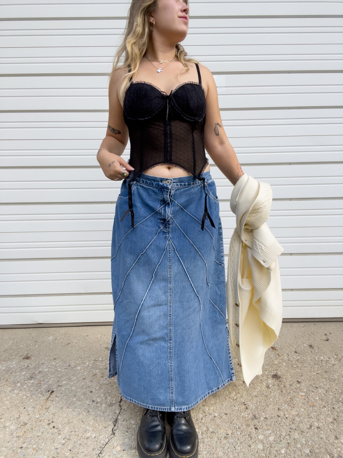90s Denim Maxi Skirt w/ Pin-Tuck Detailing (W38")