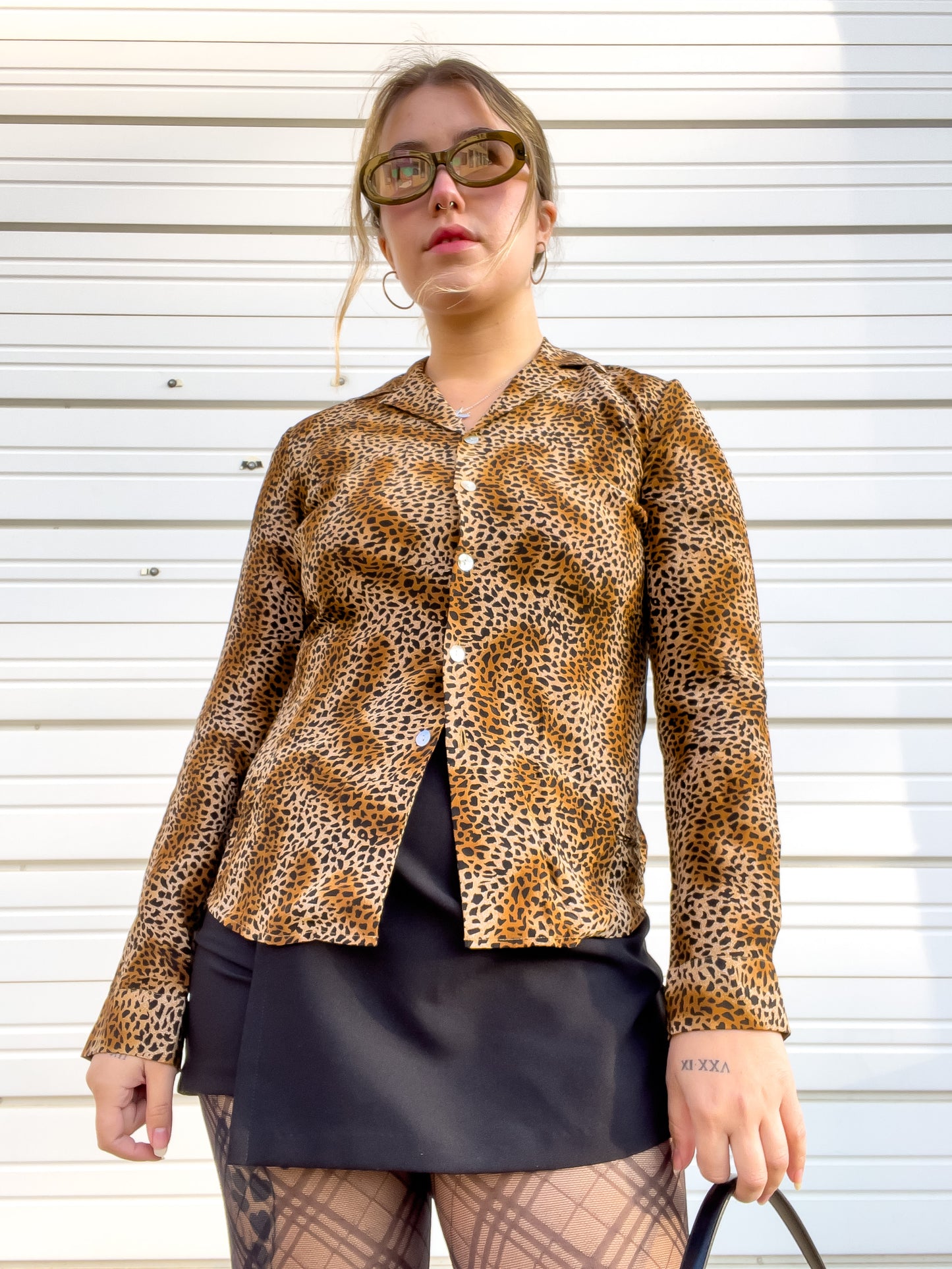 90s Silk Leopard Print Button Up (M)