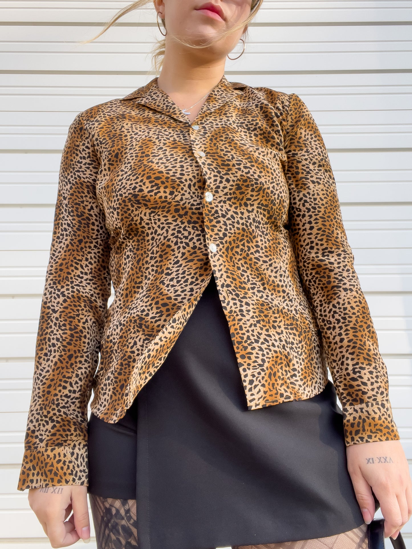 90s Silk Leopard Print Button Up (M)