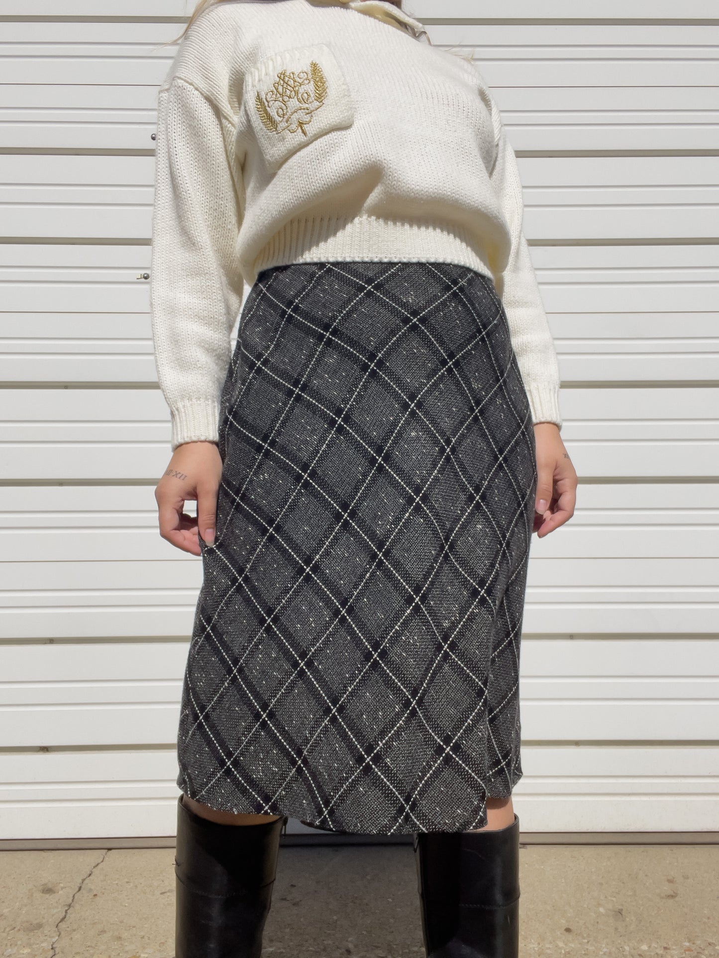 90s Black & White Plaid Midi Skirt (M/L)