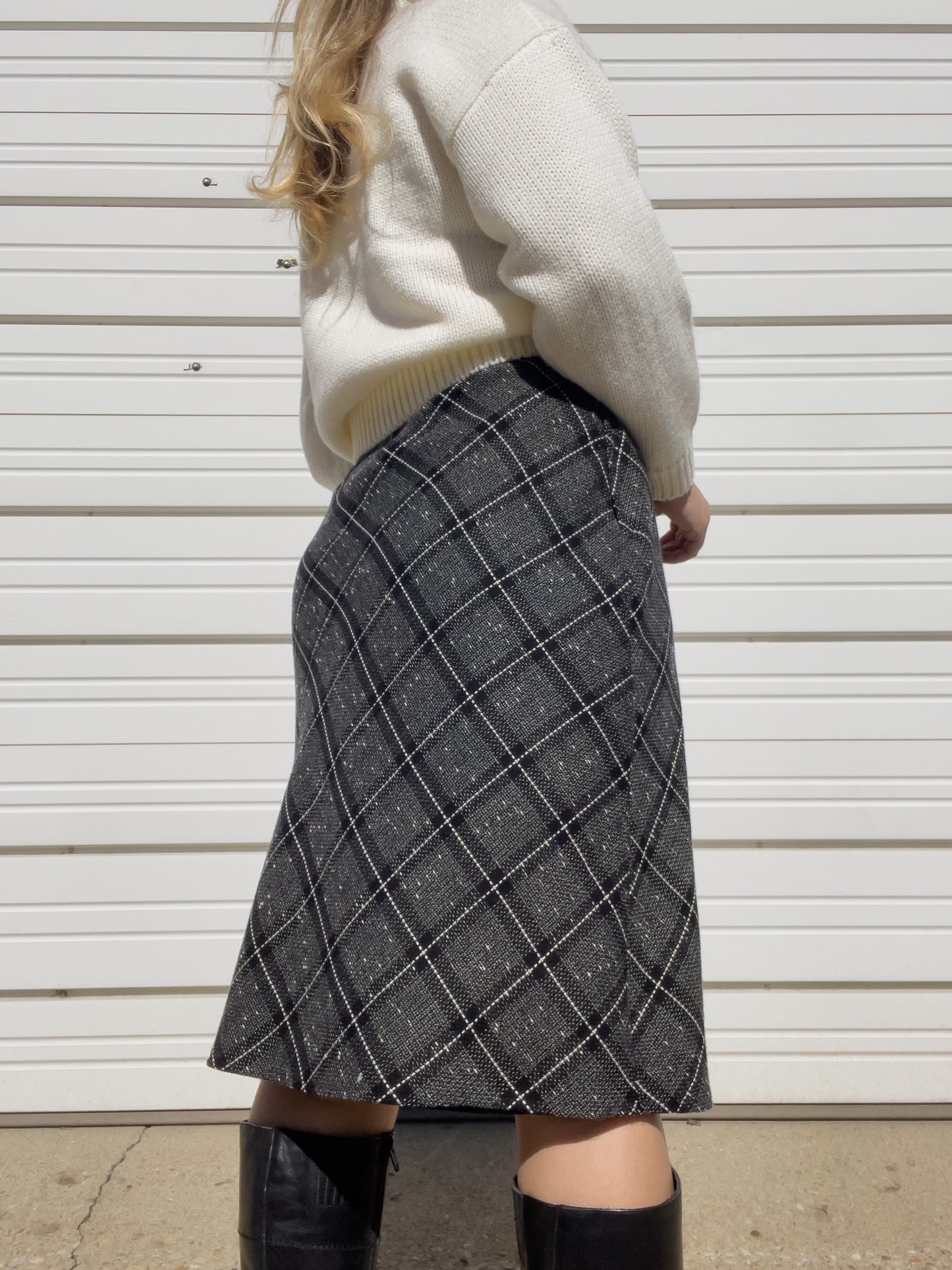 90s Black & White Plaid Midi Skirt (M/L)