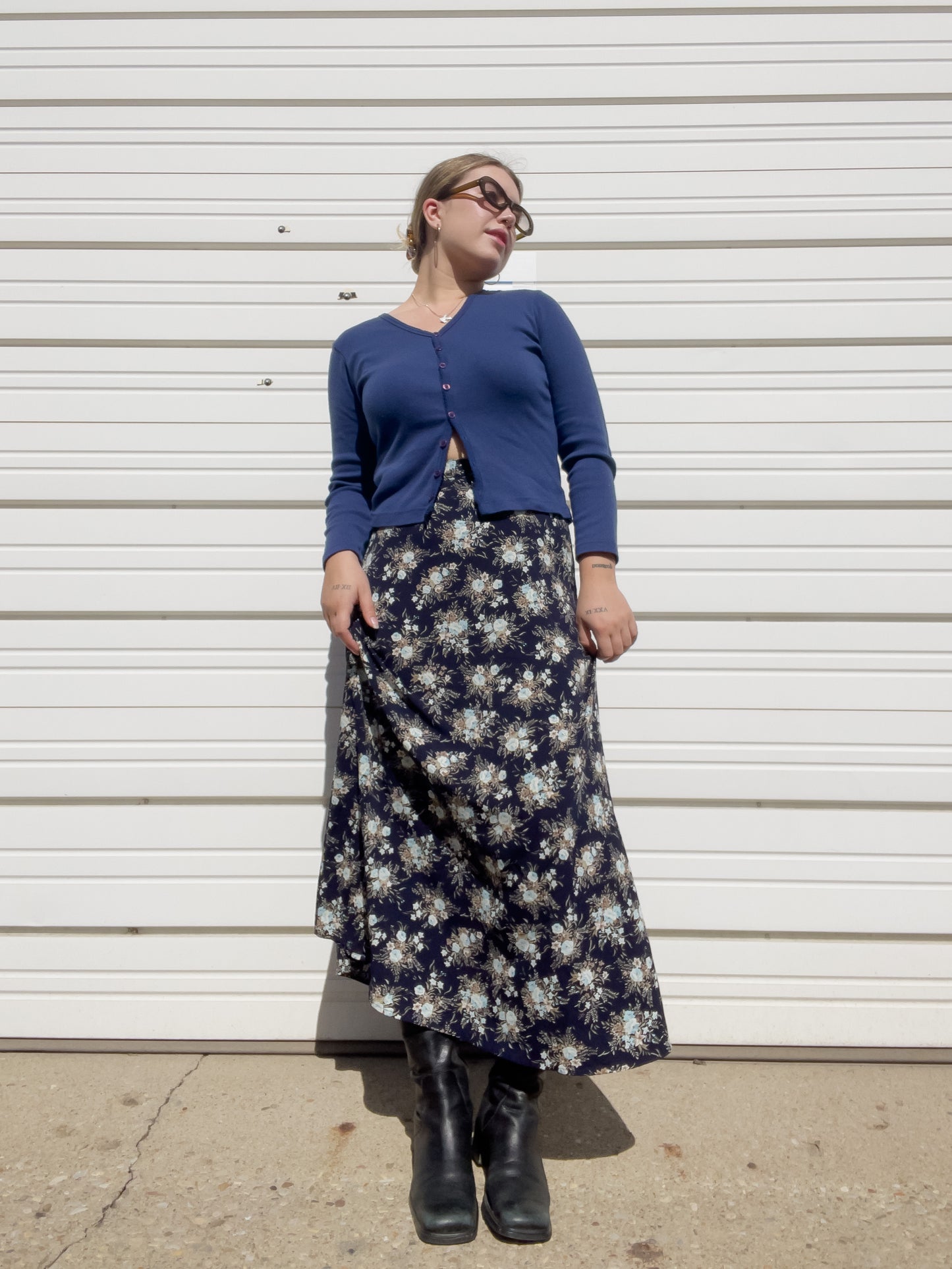90s Navy Blue Floral Maxi Skirt (S/M)