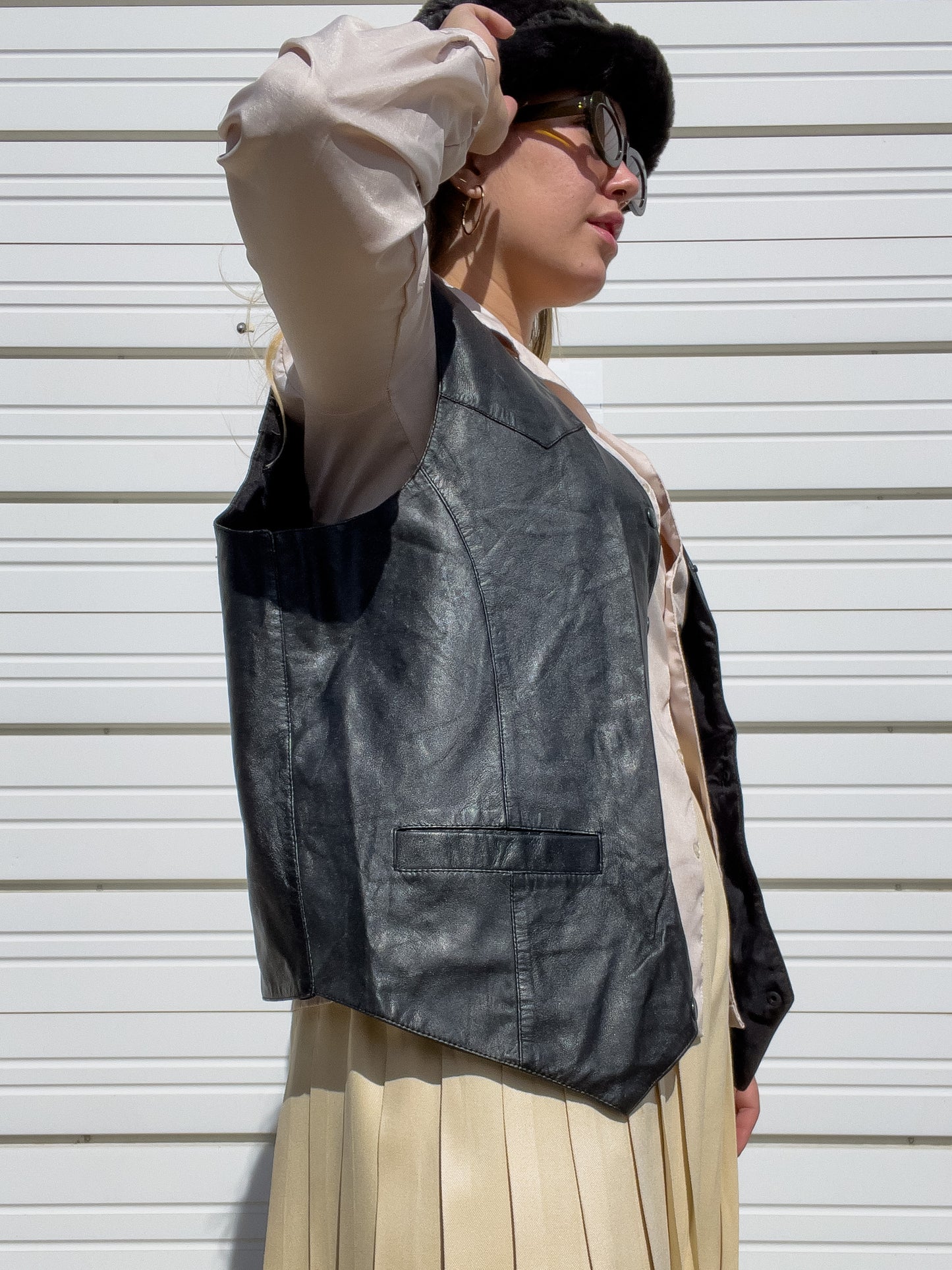 80s Black Genuine Leather Vest (L)