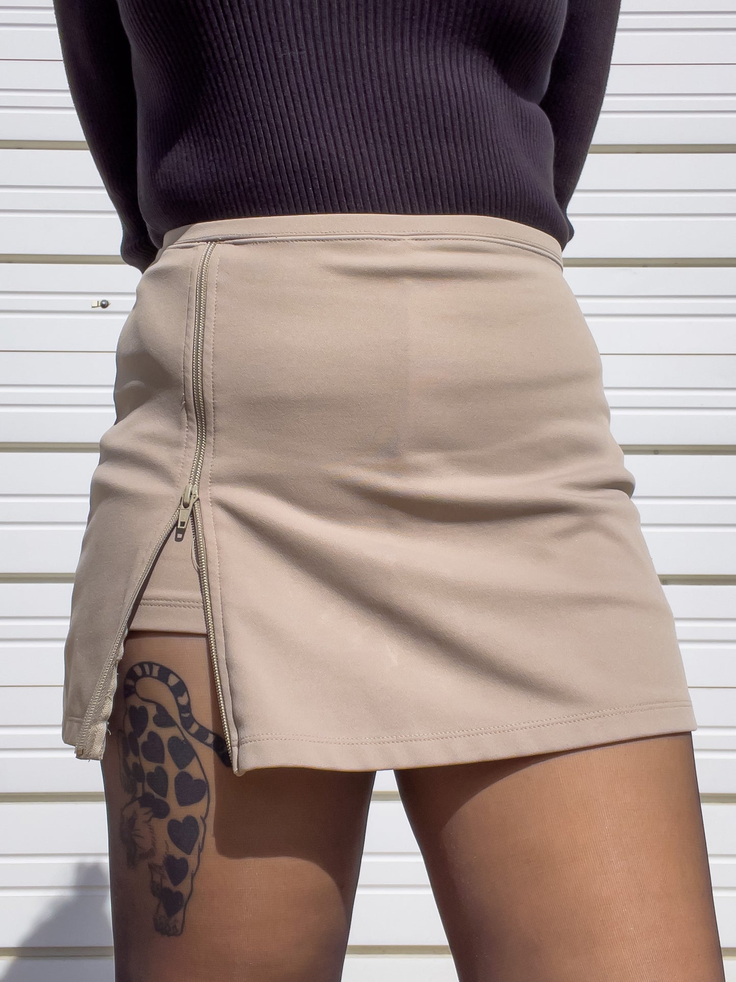 90s Tan Zip Up Mini Skort (M)
