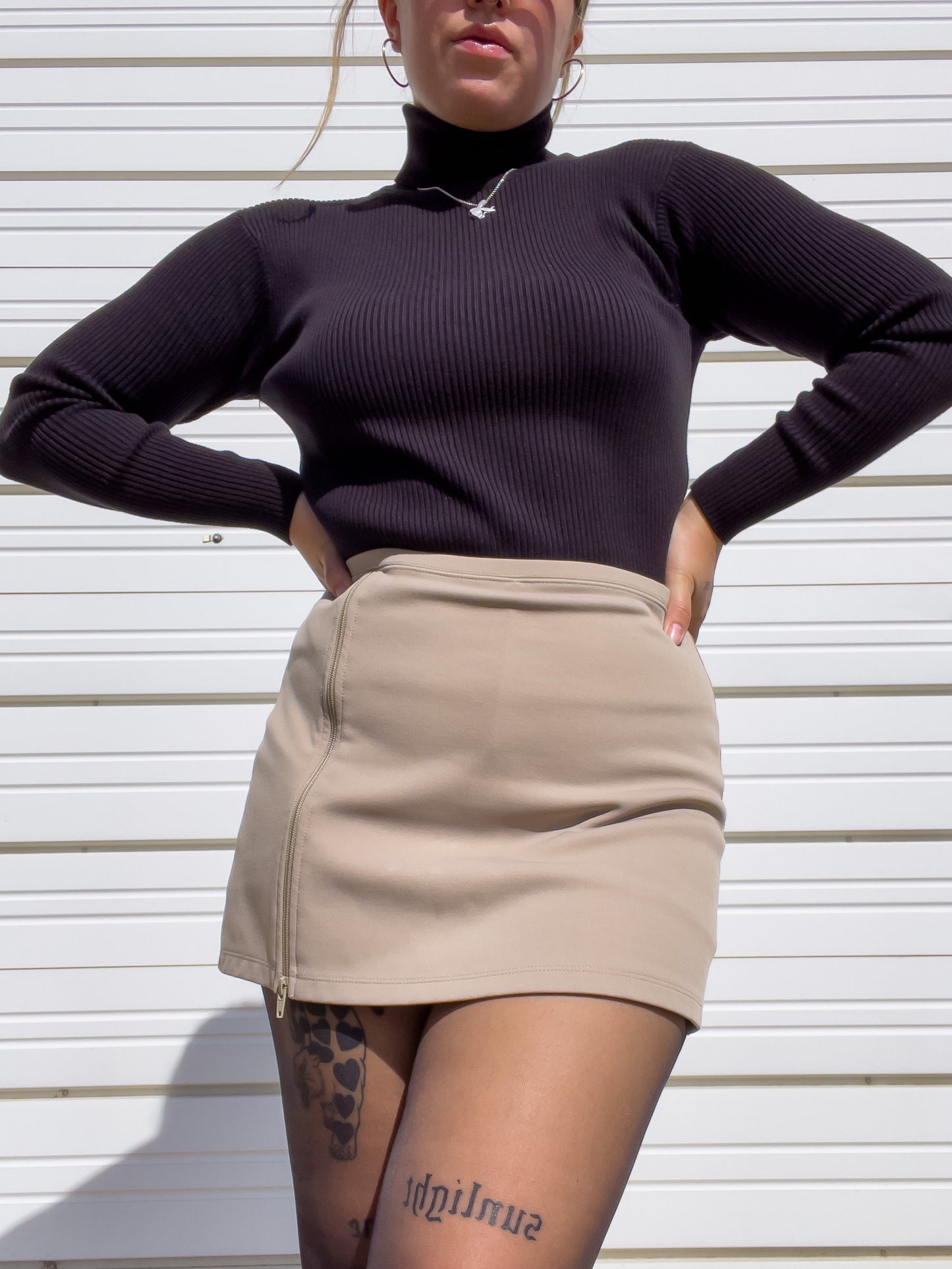 90s Tan Zip Up Mini Skort (M)
