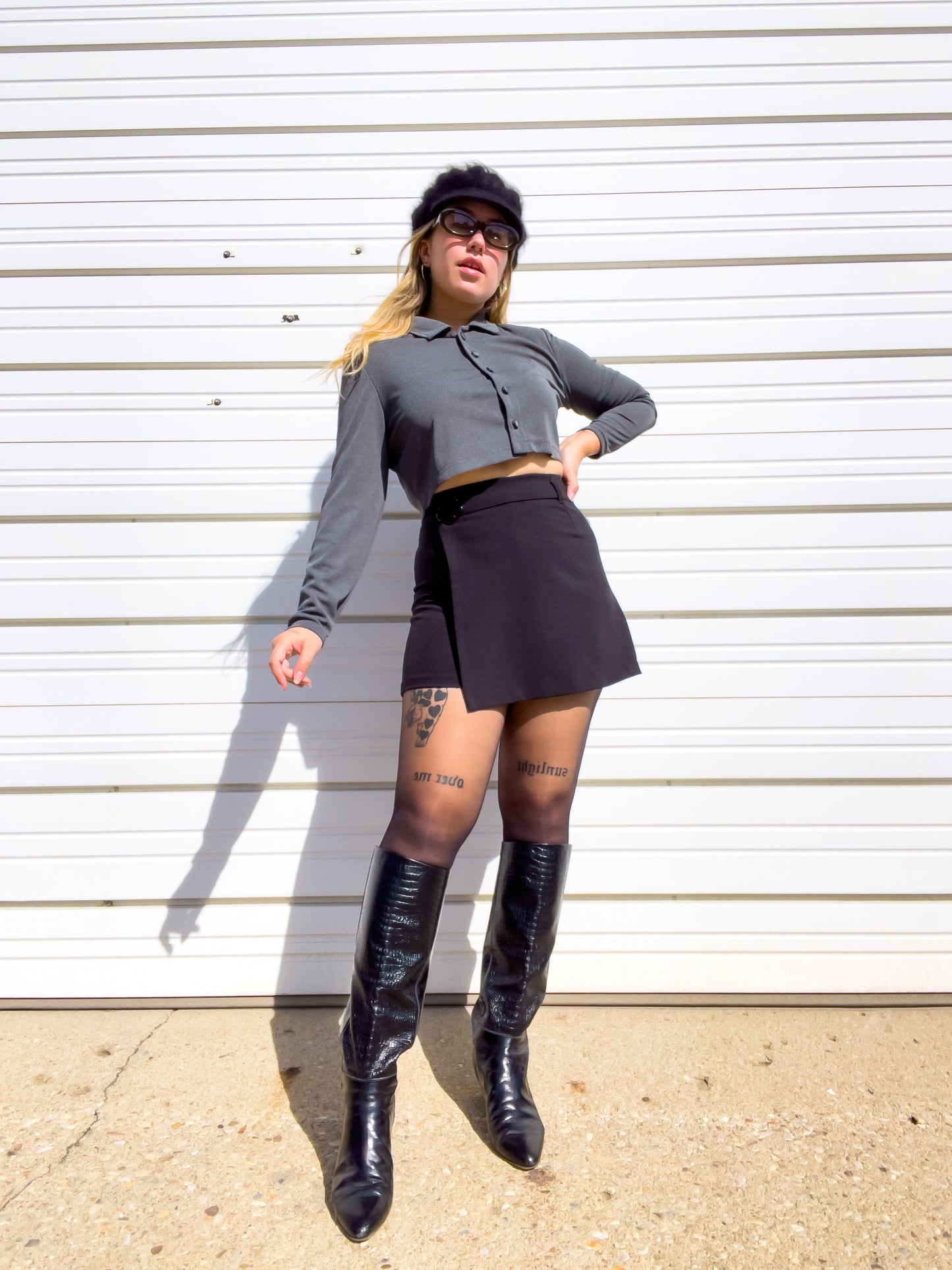 90s Charcoal Gray Cropped Button Up (M/L)