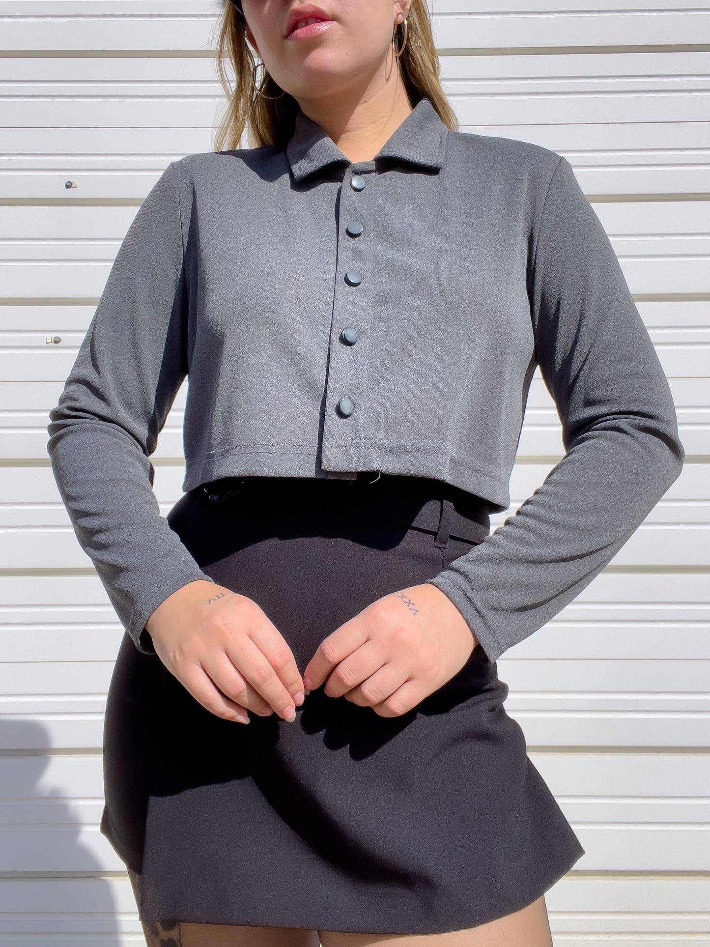 90s Charcoal Gray Cropped Button Up (M/L)