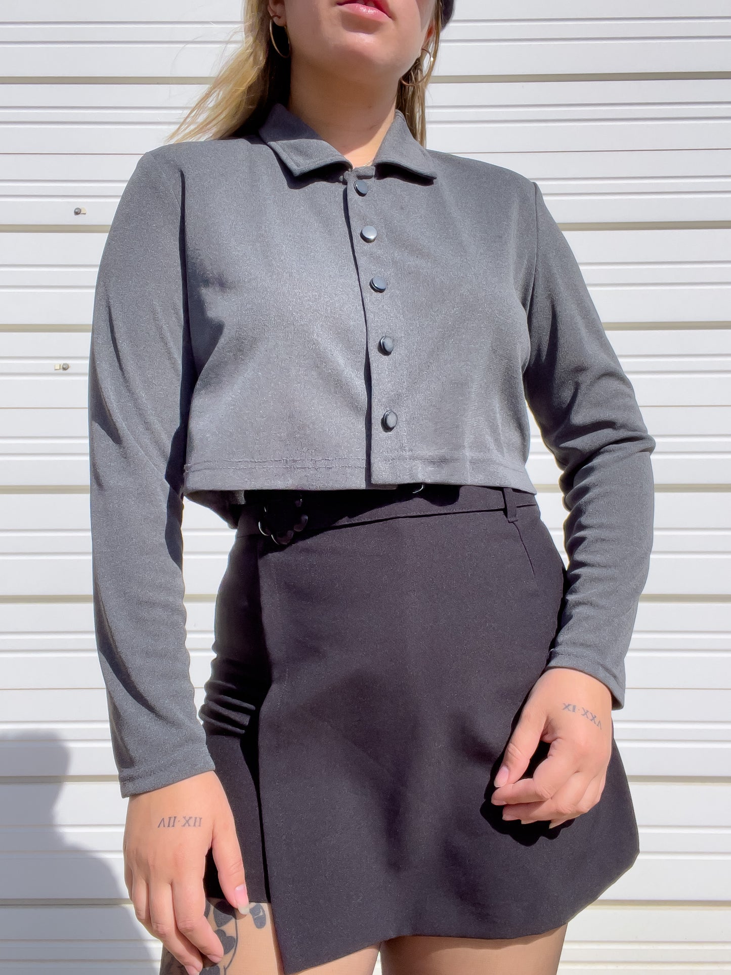 90s Charcoal Gray Cropped Button Up (M/L)