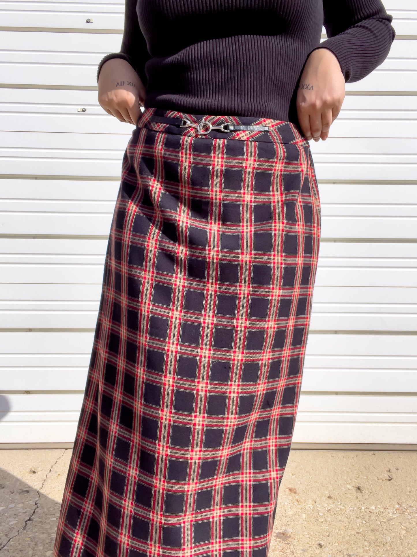 90s Red & Black Plaid Maxi Skirt (L)