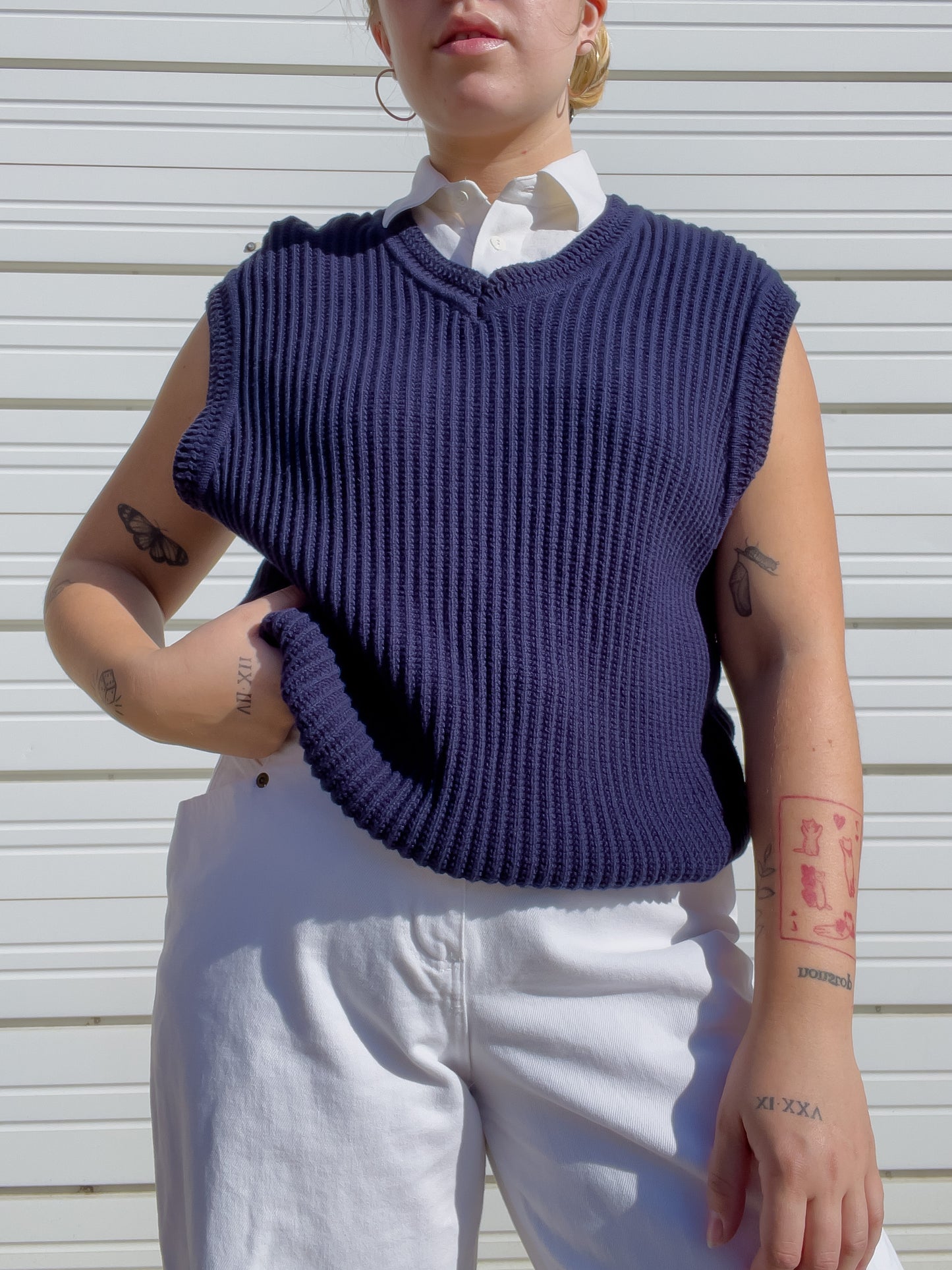 90s Navy Blue Knit Sweater Vest (L/XL)