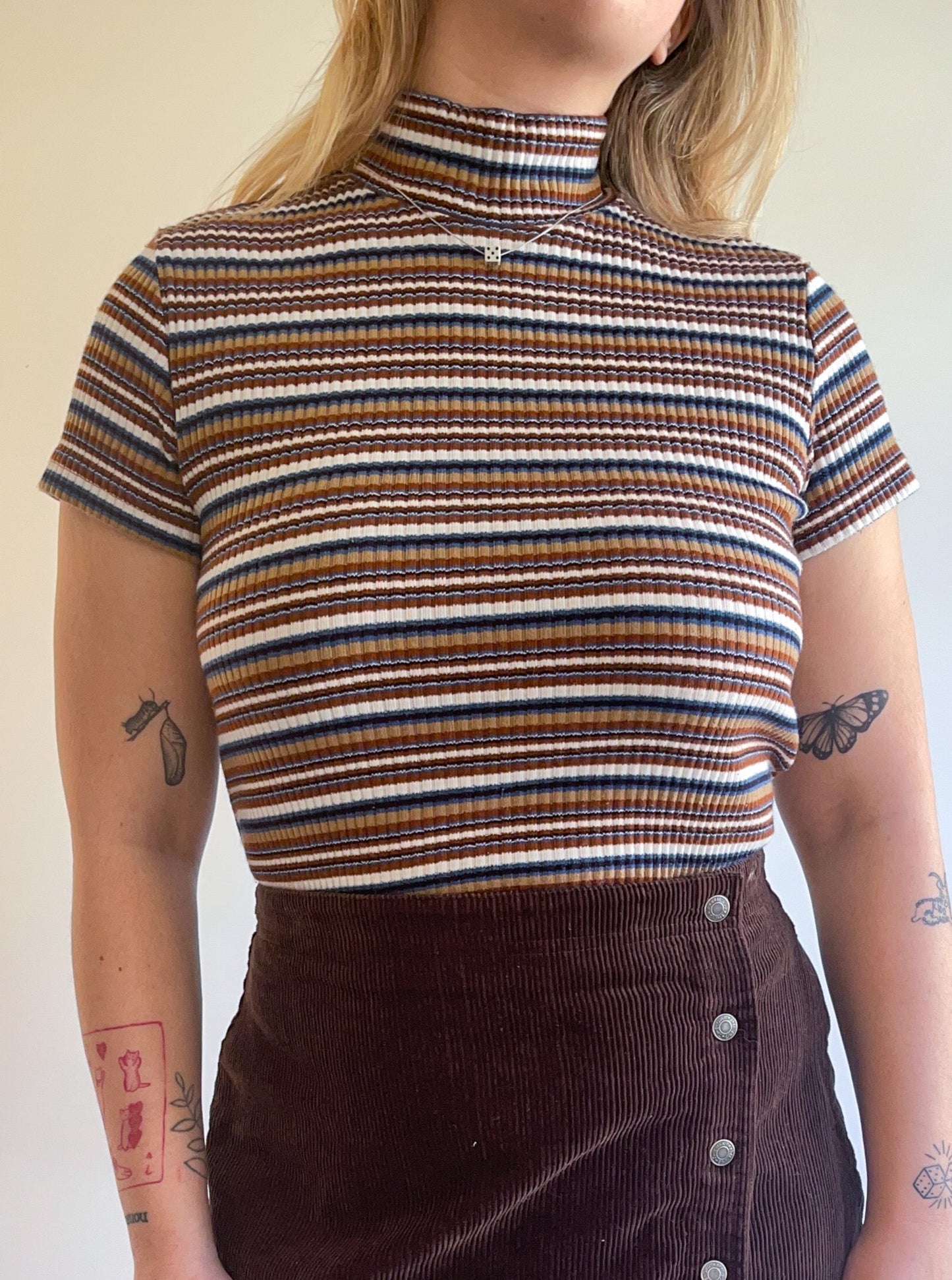 90s Striped Short Sleeve Turtleneck Top (M)