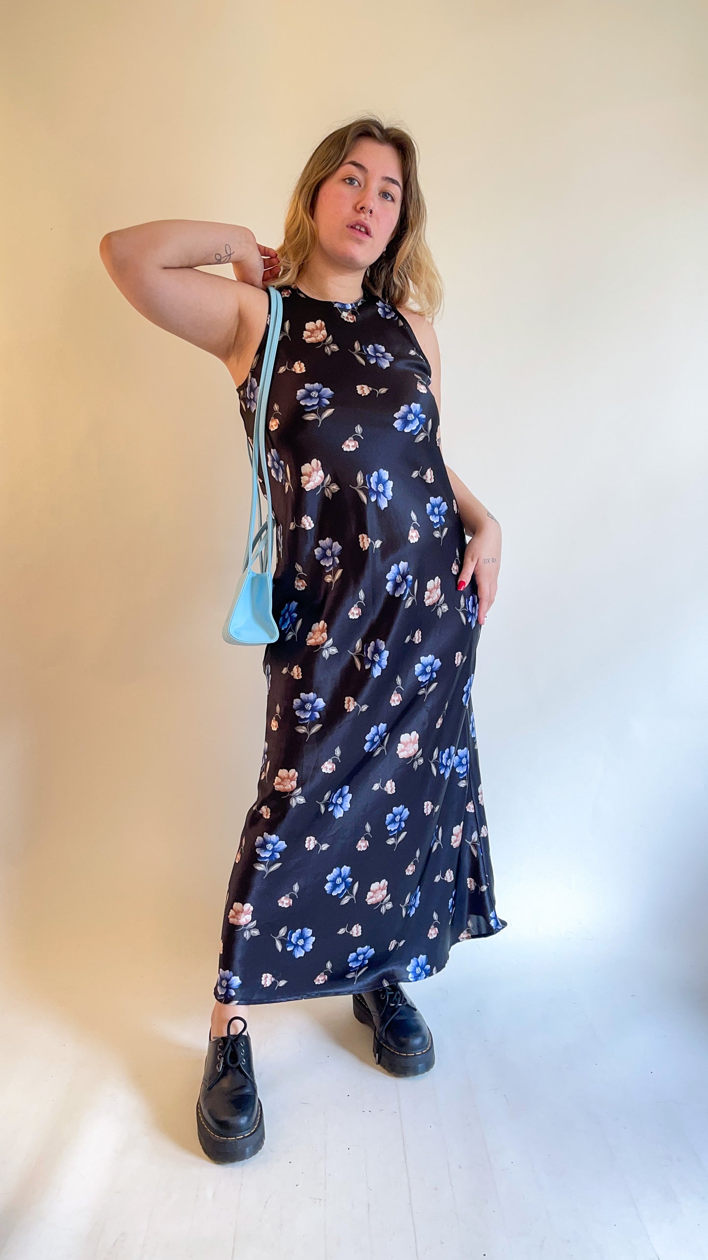 90s Silky Floral Print Maxi Dress (M)