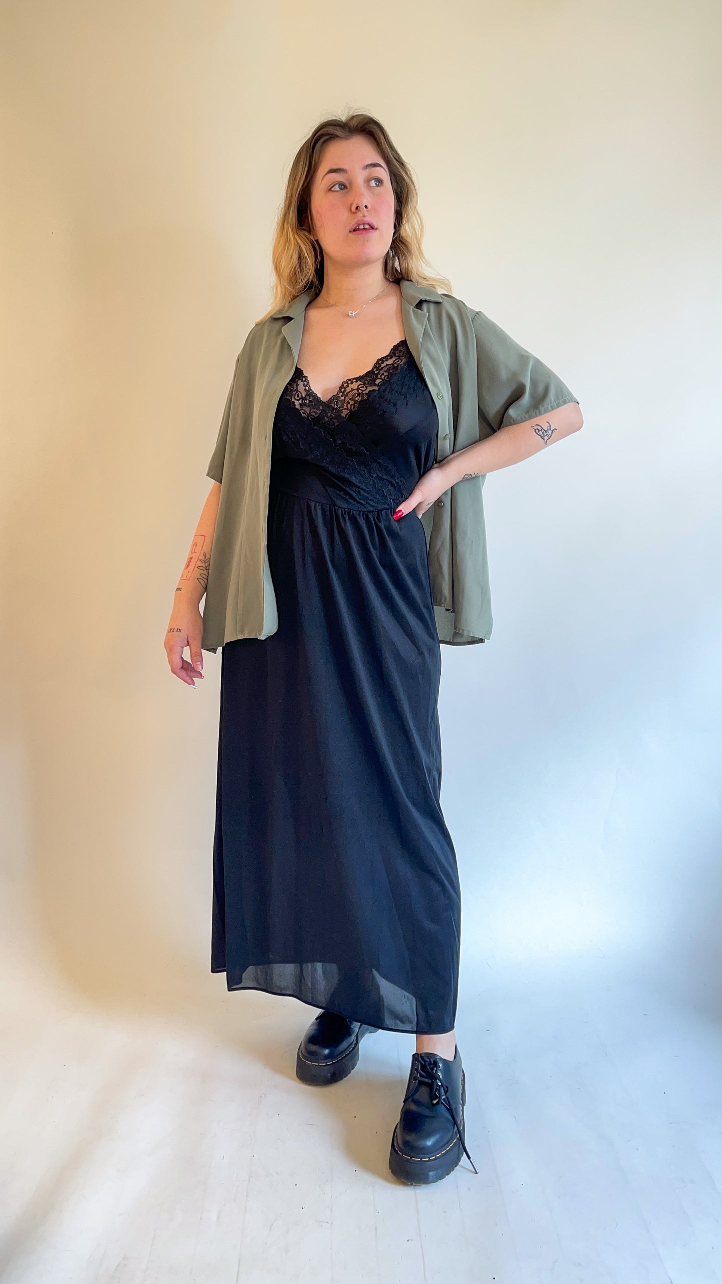 90s Sage Green Short Sleeve Button Up (XL)