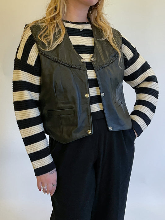 XL 80s Black Leather Vest w/ Braided Detail