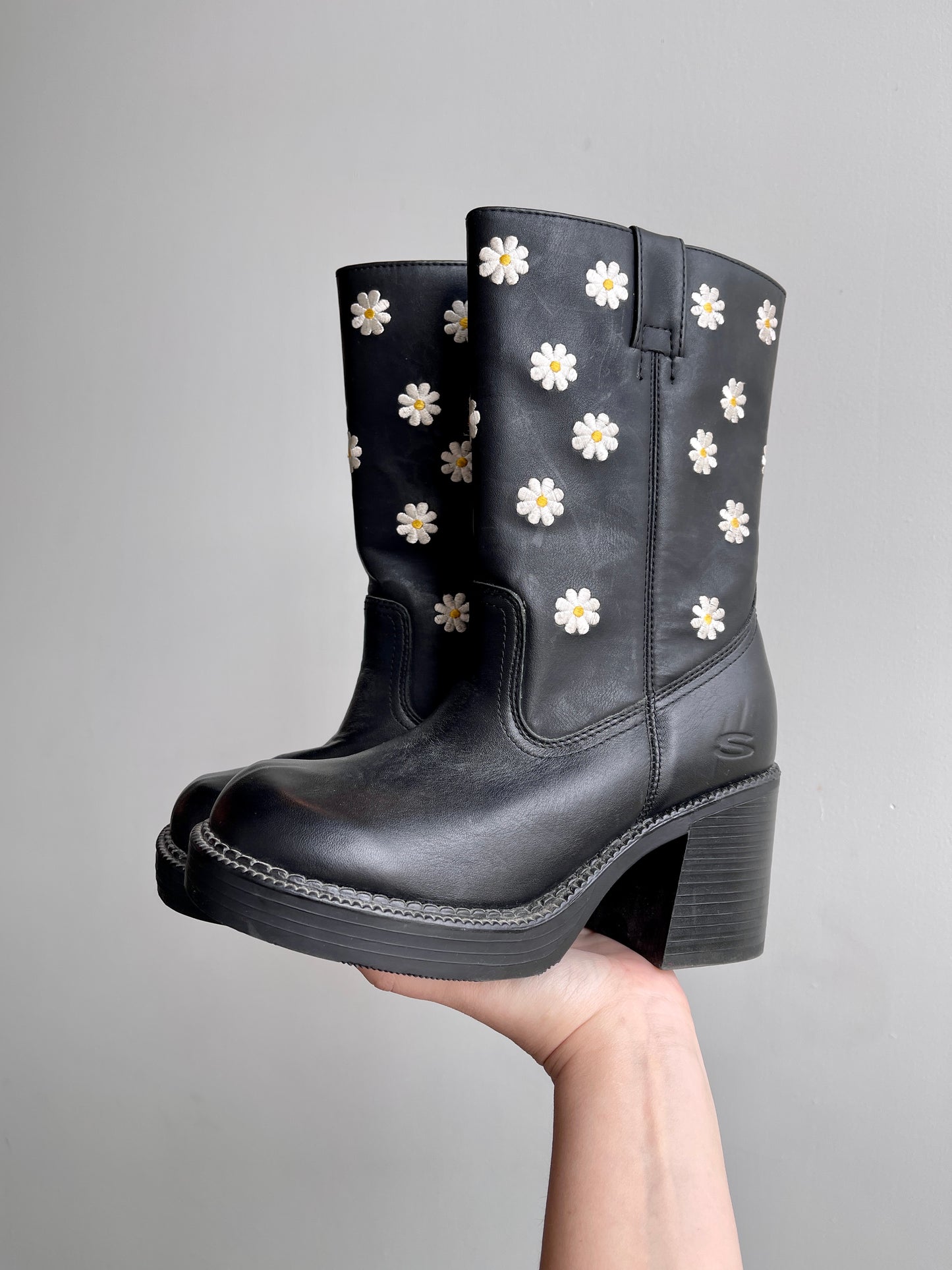 90s Deadstock Skechers Daisy Platform Boots