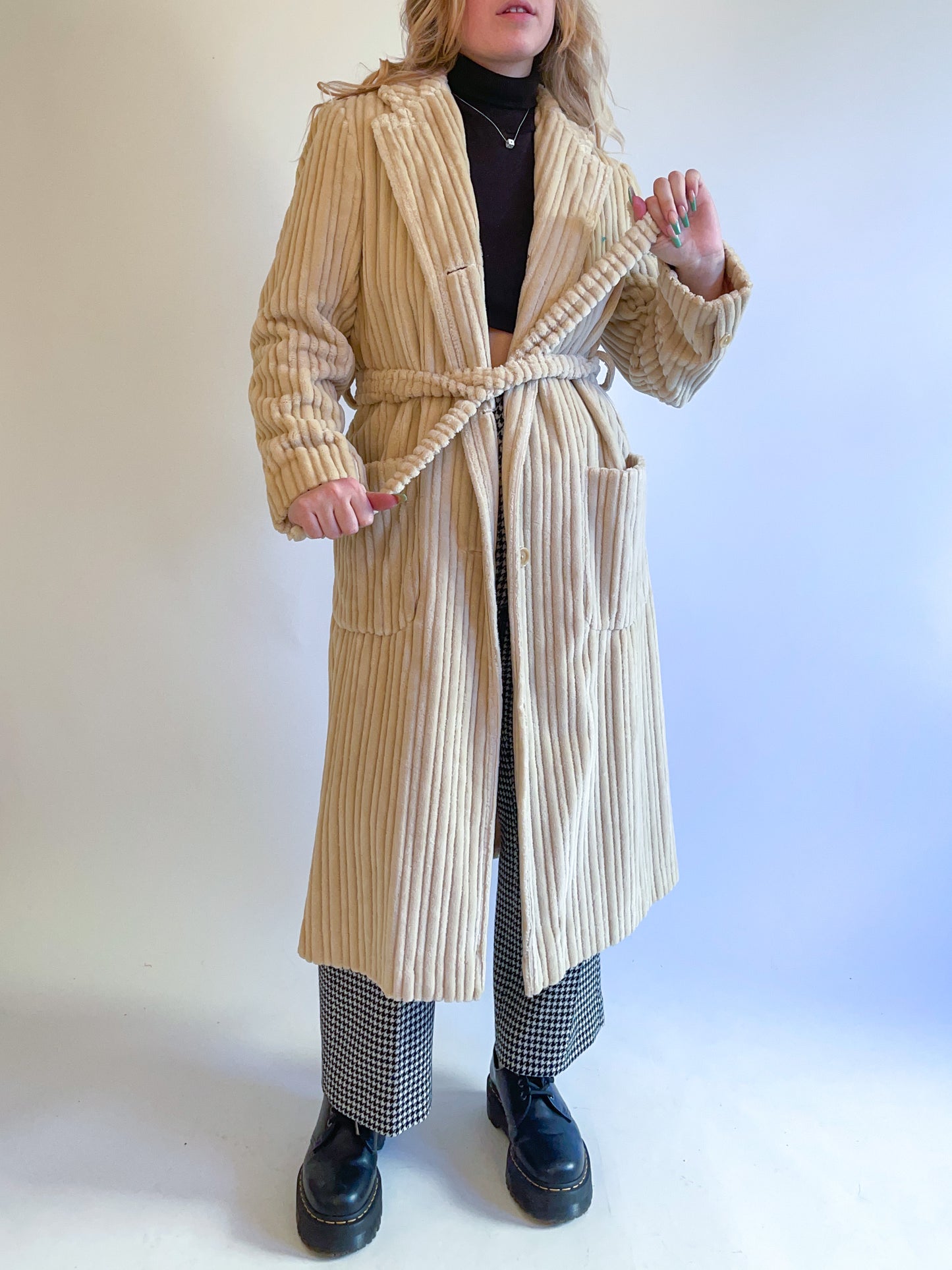 S/M 70s Tan Jumbo Corduroy Duster Robe Coat