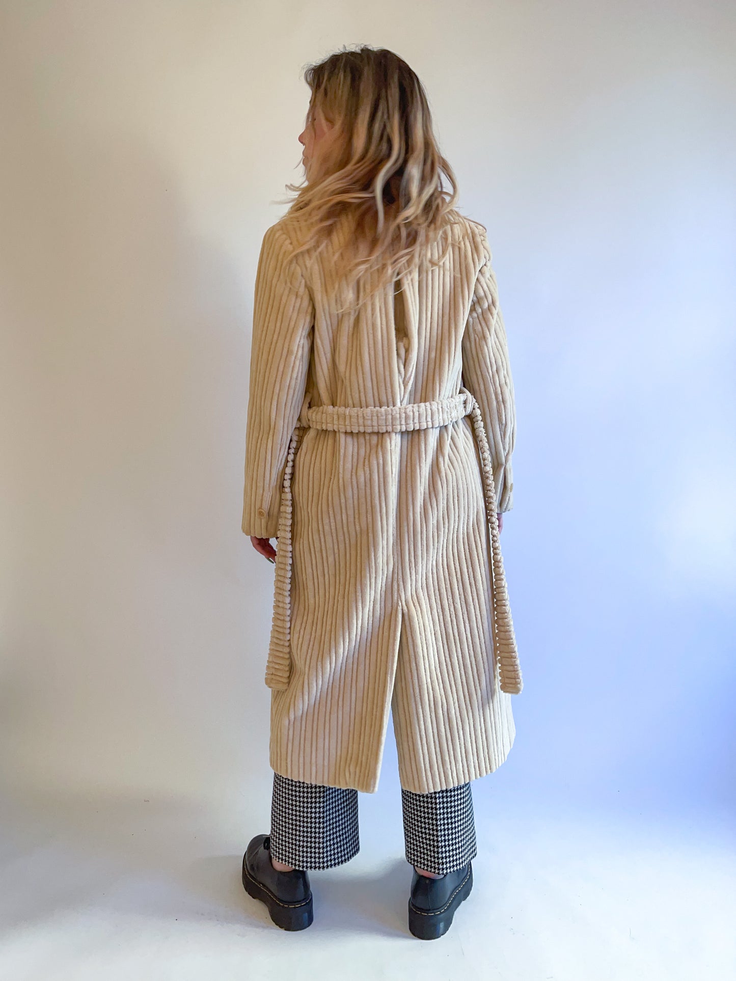 S/M 70s Tan Jumbo Corduroy Duster Robe Coat