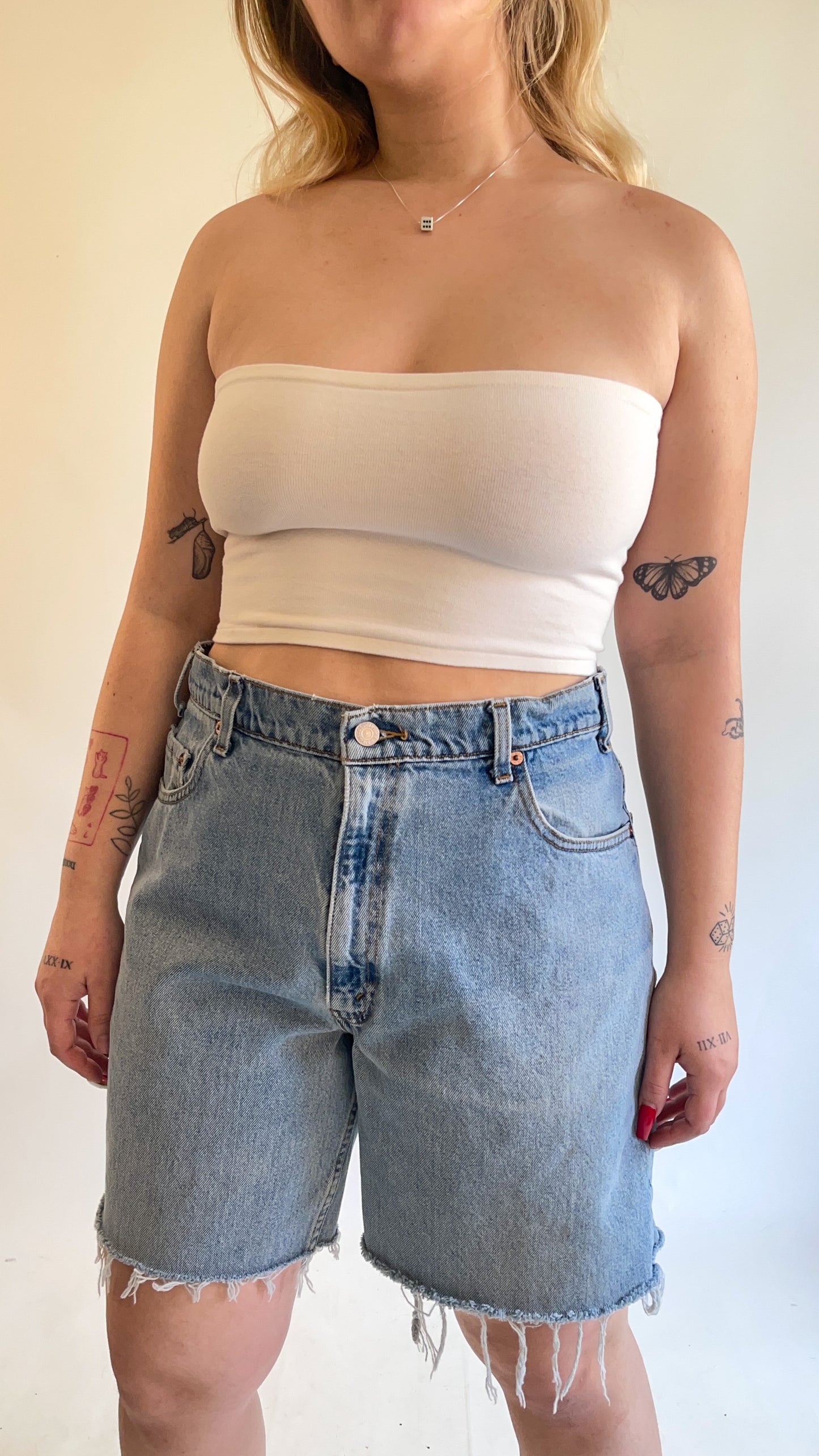 90s Levi's 560 Cut Off Long Shorts (W36")