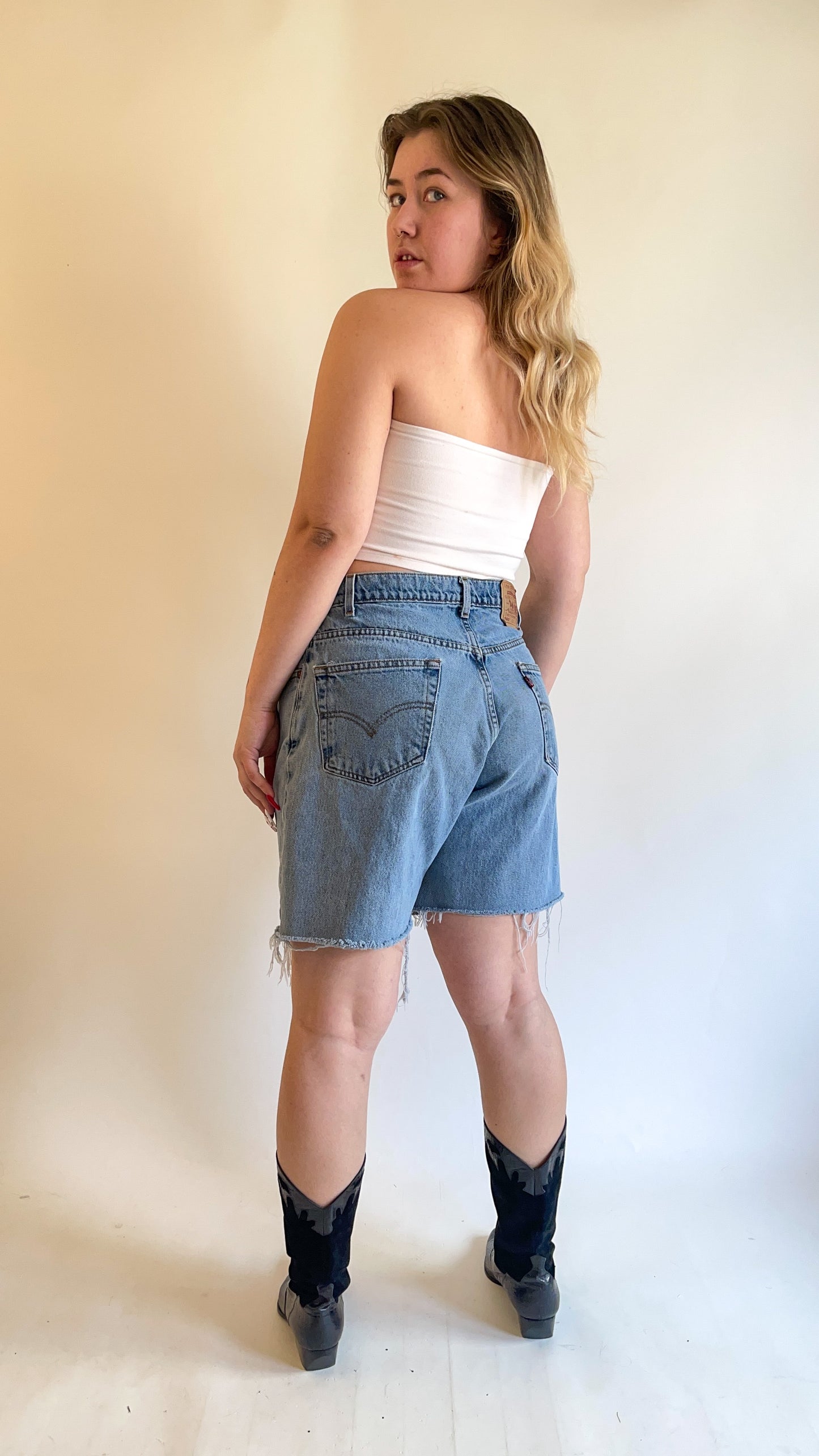 90s Levi's 560 Cut Off Long Shorts (W36")