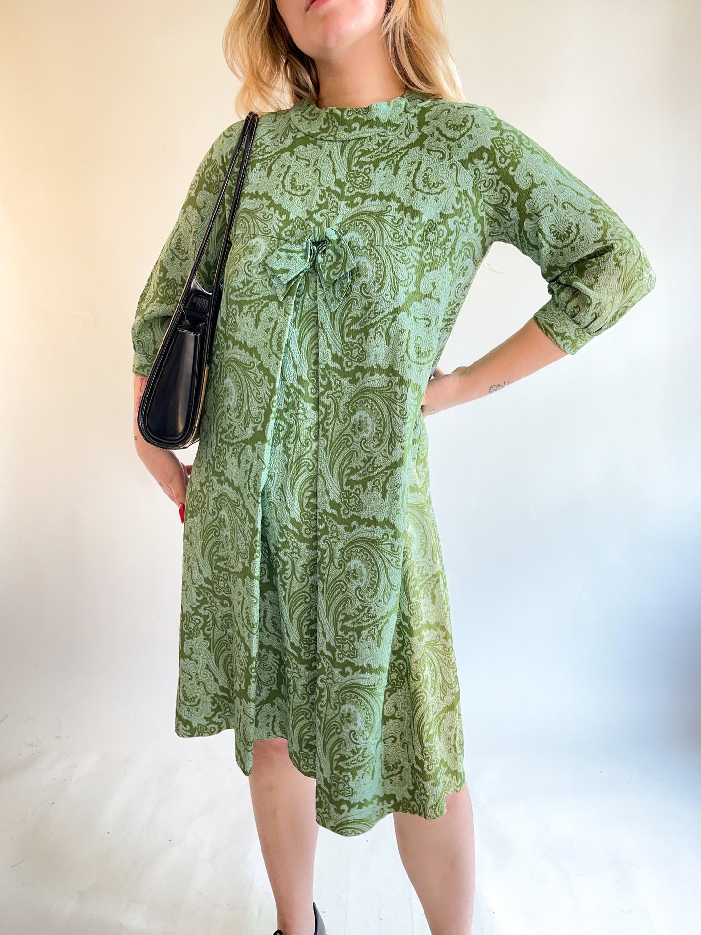 60s Green Paisley Pleated Day Dress (M/L)