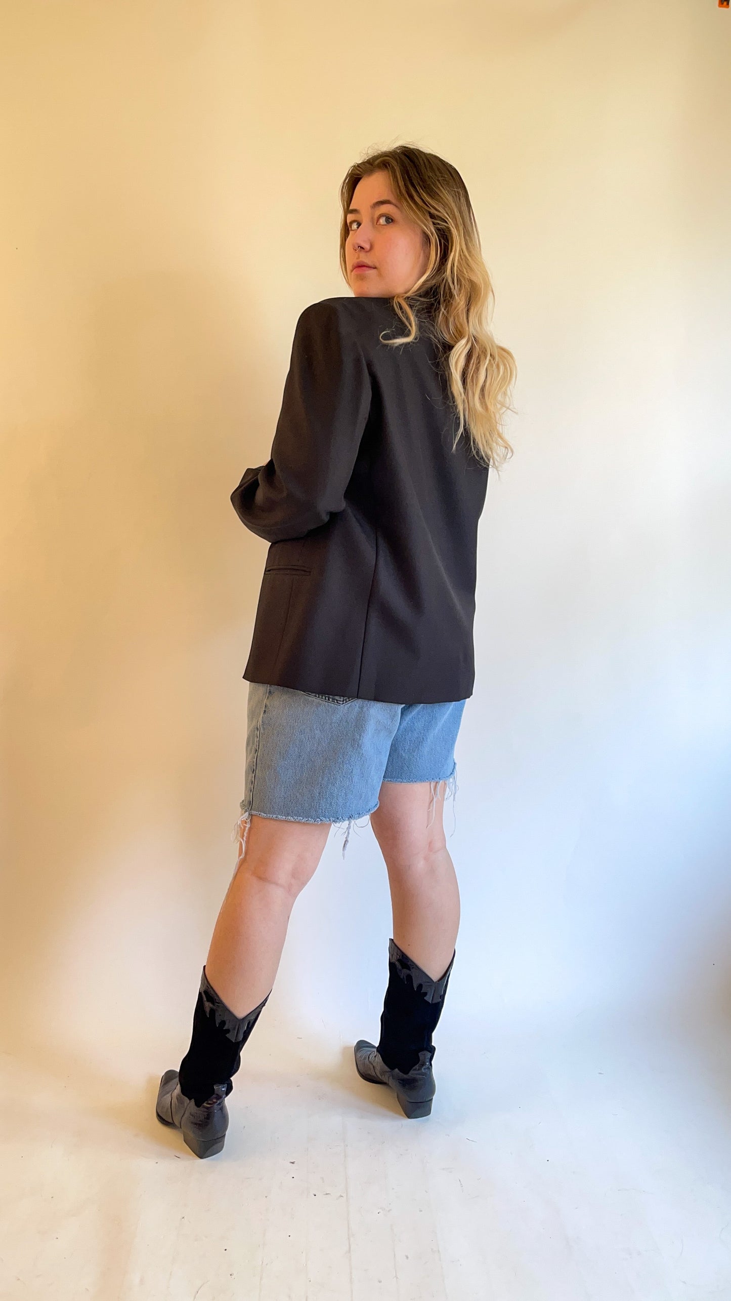 The Perfect 90s Black Blazer (M/L)