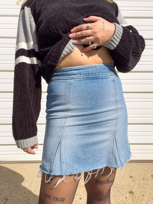 90s Light Wash Denim Mini Skirt (W30")