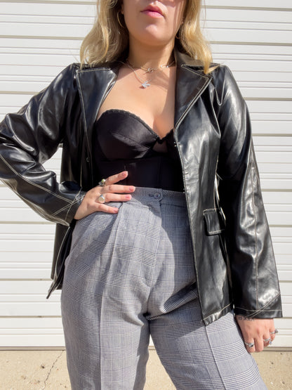 90s Faux Leather Blazer w/ Contrast Stitching (M)
