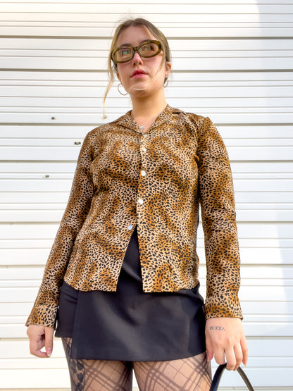 90s Silk Leopard Print Button Up (M)