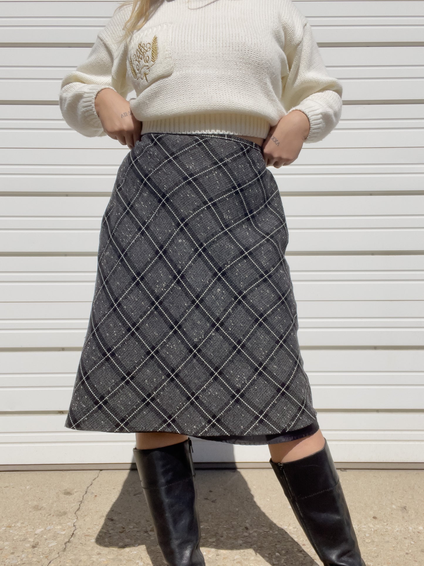 90s Black & White Plaid Midi Skirt (M/L)