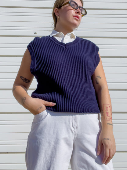 90s Navy Blue Knit Sweater Vest (L/XL)