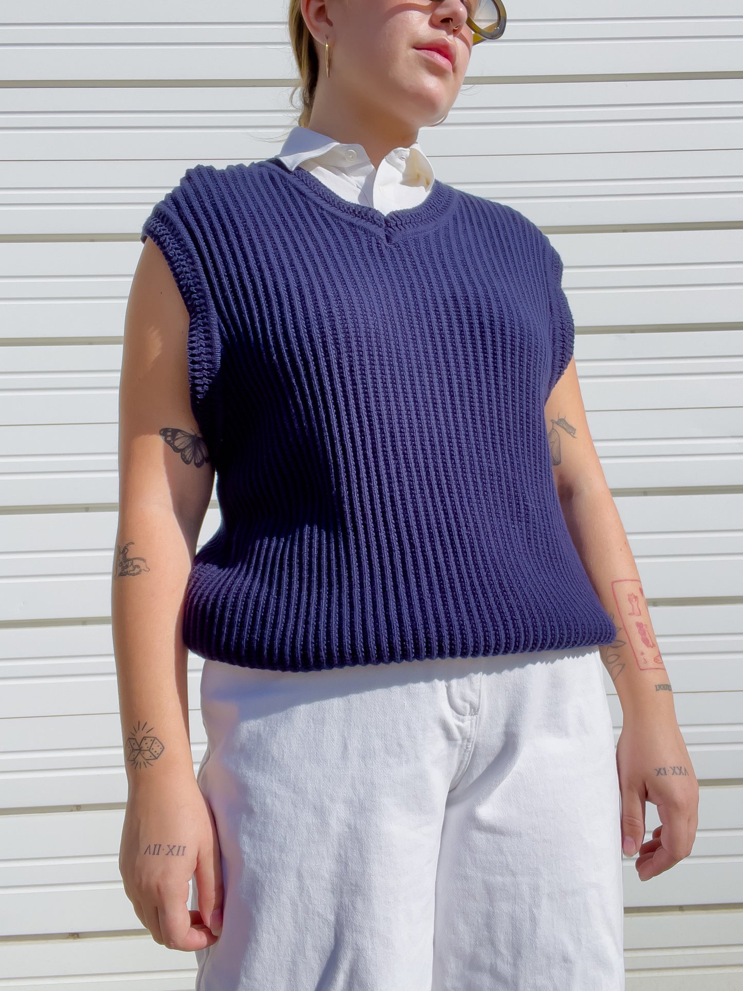 90s Navy Blue Knit Sweater Vest (L/XL)