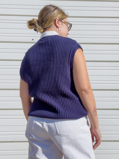90s Navy Blue Knit Sweater Vest (L/XL)