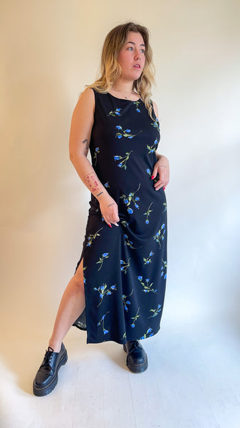 90s Black Maxi Dress w/ Blue Rose Print (L/XL)