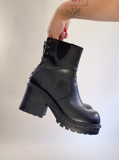 90s Chunky Heeled Platform Corset Lace Up Boots (Size 12)