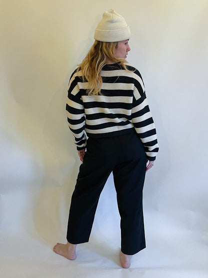 M 80s Cropped Black & White Knit Sweater