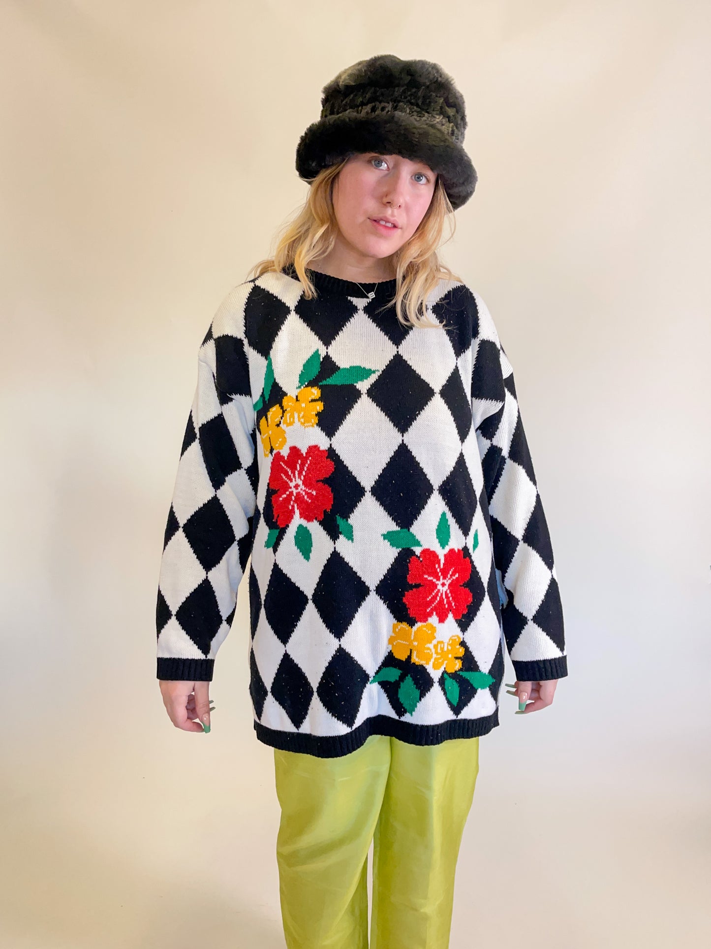 XL/2XL 80s Checkered Sweater w/ Floral Accents