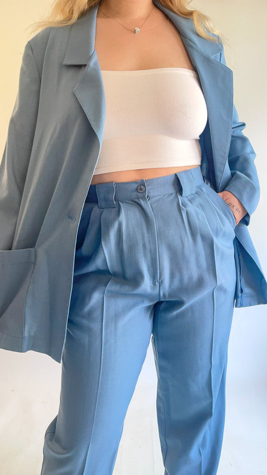 90s Powder Blue Lightweight Two Piece Suit (M/L)