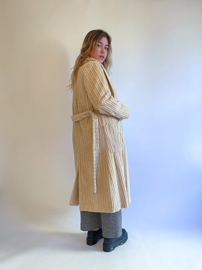 S/M 70s Tan Jumbo Corduroy Duster Robe Coat