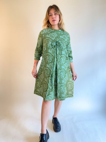 60s Green Paisley Pleated Day Dress (M/L)