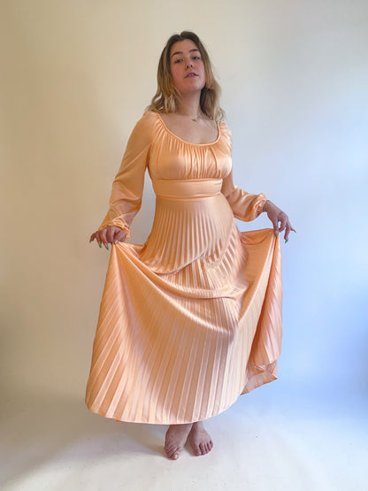 70s Peach Balloon Sleeve Pleated Gown